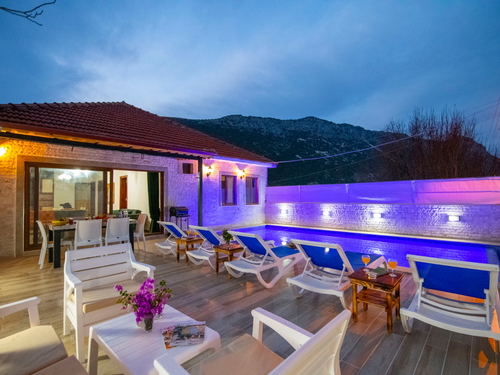  gece  -  Kasım
  | Kalkan Bezirgan Köyü Villa (6 Kişilik, Korunaklı Havuzlu, Jakuzili Seçenekli)